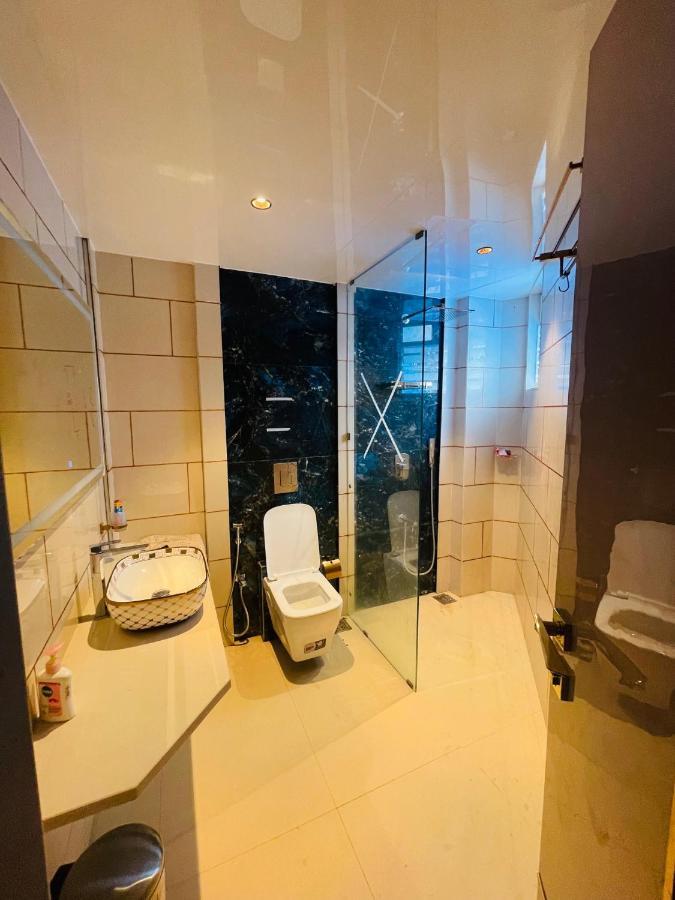 Home2 Renaissance Club 뭄바이 외부 사진