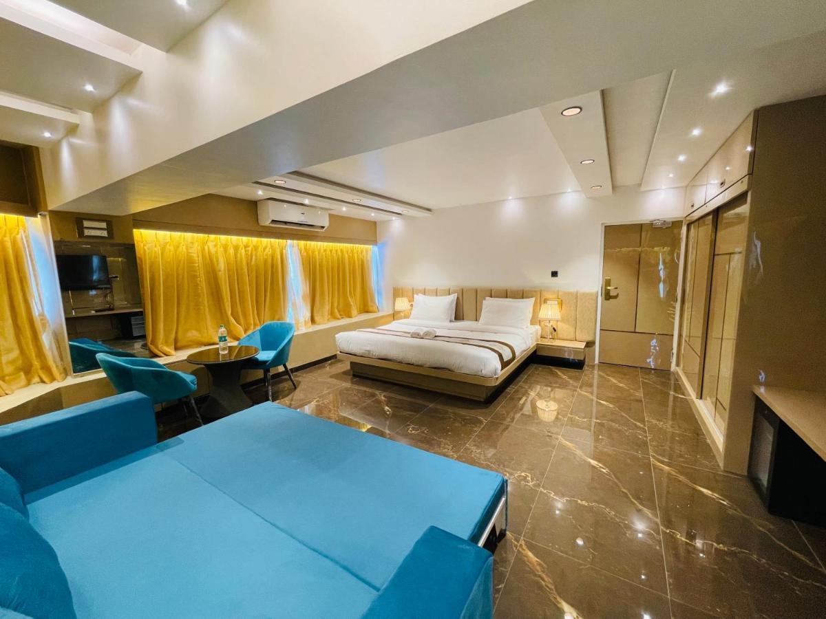 Home2 Renaissance Club 뭄바이 외부 사진