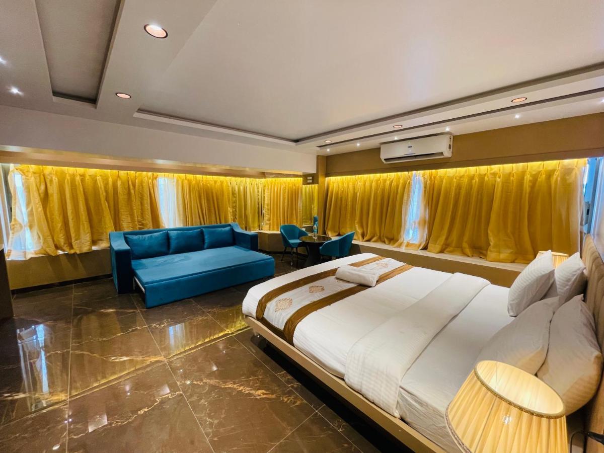 Home2 Renaissance Club 뭄바이 외부 사진