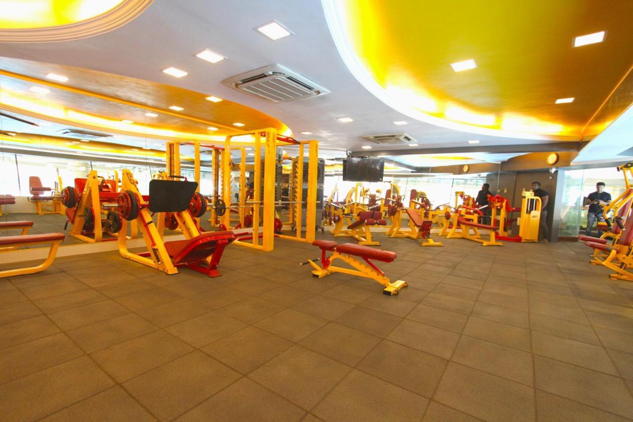 Home2 Renaissance Club 뭄바이 외부 사진
